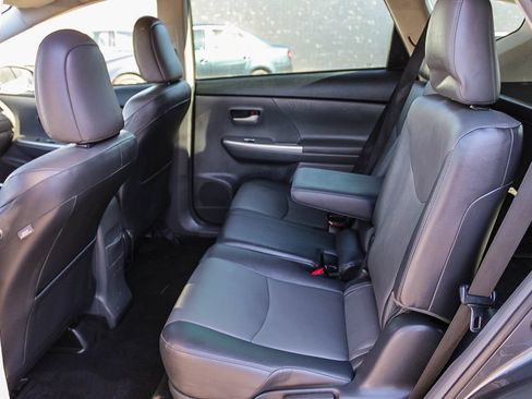 Used 2012 Toyota Prius V Five FWD image 18