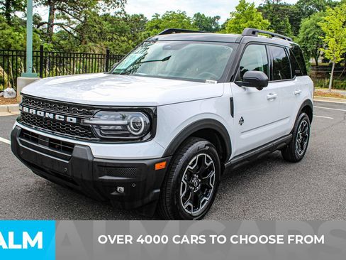 Used 2025 Ford Bronco Sport Outer Banks w/ Outer Banks Tech Package+ AWD/4WD image 2
