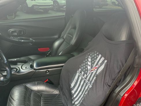 Used 2004 Chevrolet Corvette Base w/ Preferred Equipment Group image 11