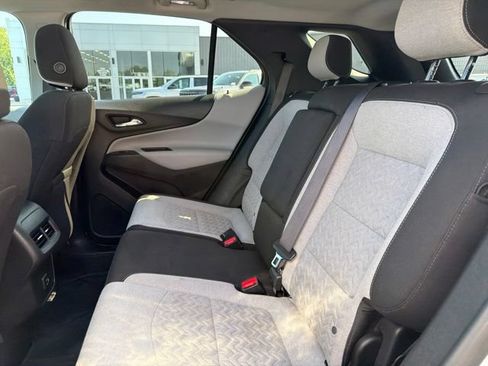 Used 2022 Chevrolet Equinox LT FWD image 35