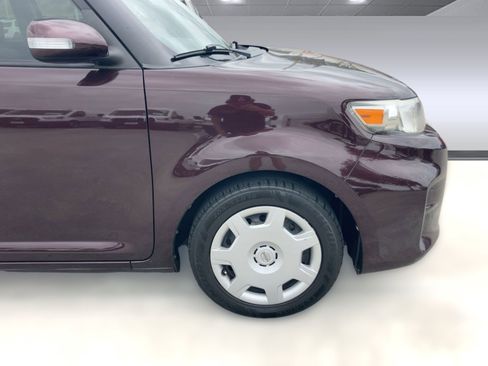 Used 2012 Scion xB image 11