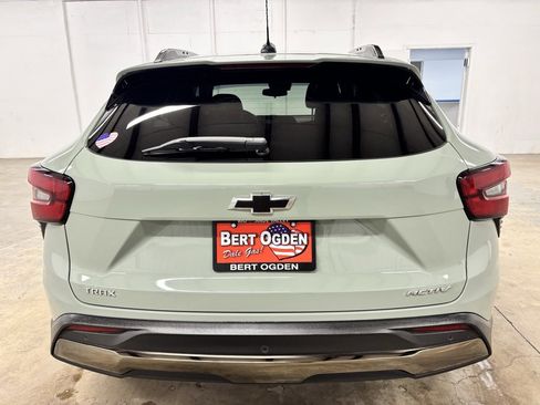 Used 2025 Chevrolet Trax ACTIV w/ Driver Confidence Package image 6