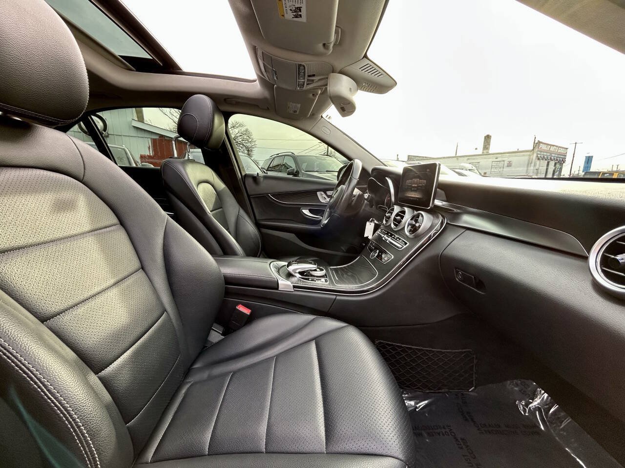Used 2015 Mercedes-Benz C 300 4MATIC Sedan image 15