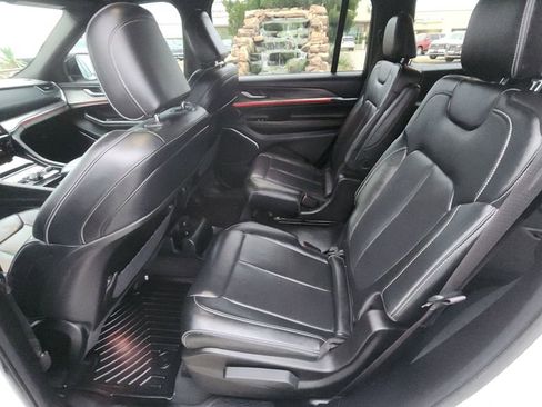 Used 2023 Jeep Grand Cherokee L Overland image 21