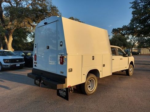 New 2026 Ford F350 XL w/ XL Chrome Package AWD/4WD image 2