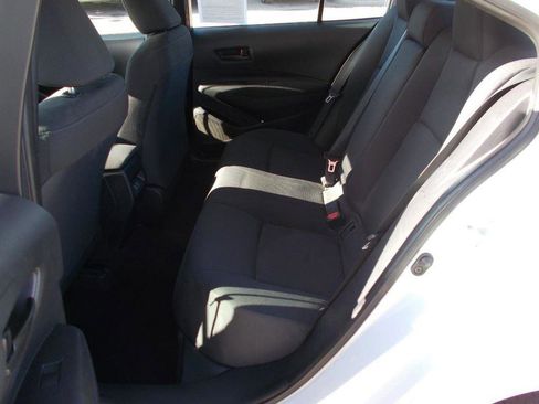 Used 2025 Toyota Corolla LE image 11