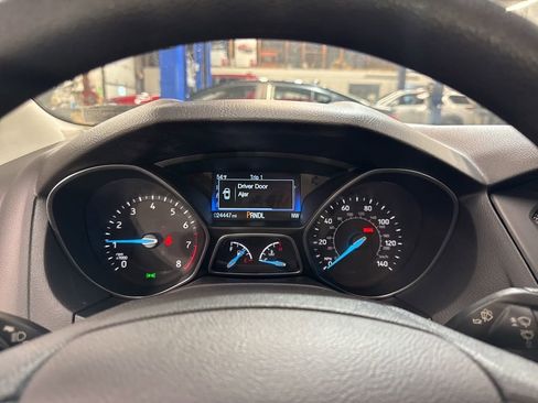 Used 2018 Ford Focus SE image 16