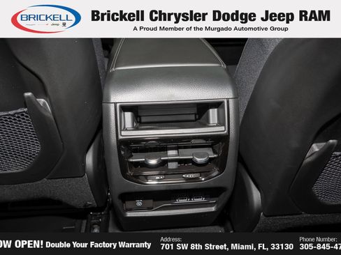 New 2025 Jeep Grand Cherokee Laredo image 18