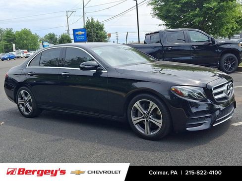 Used 2020 Mercedes-Benz E 350 4MATIC Sedan image 3
