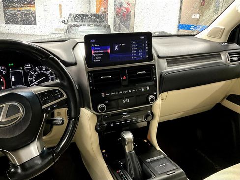 Used 2022 Lexus GX 460 Premium image 18