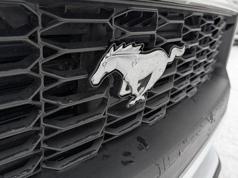 Used 2024 Ford Mustang Coupe image 3