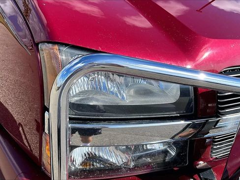 Used 2005 Chevrolet Avalanche Z71 w/ Sun And Sound Package AWD/4WD image 34