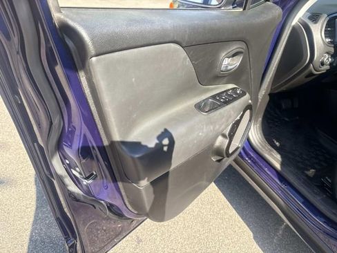 Used 2020 Jeep Renegade Altitude image 20