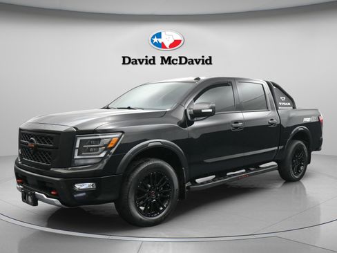 Used 2021 Nissan Titan PRO-4X w/ Pro-4x Convenience Package image 1