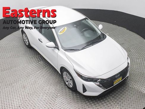 Used 2024 Nissan Sentra S FWD image 3