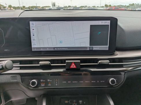 Certified 2026 Kia Sportage SX FWD image 24