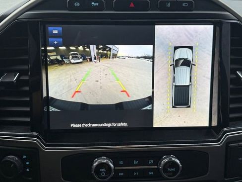 Used 2022 Ford F250 Platinum image 9