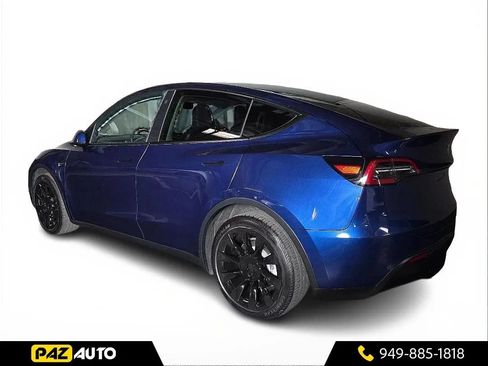 Used 2023 Tesla Model Y Long Range AWD/4WD image 3