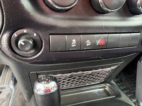 Used 2017 Jeep Wrangler Unlimited Sport image 47