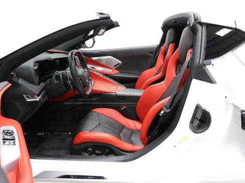 Used 2020 Chevrolet Corvette Stingray Preferred Cpe w/ 2LT Preferred Equipment Group RWD image 16