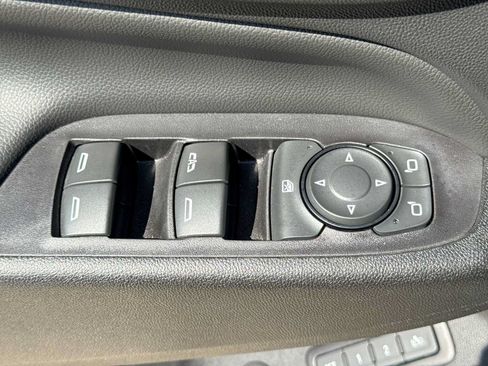 Used 2020 Chevrolet Equinox Premier w/ Premier Redline Edition FWD image 16