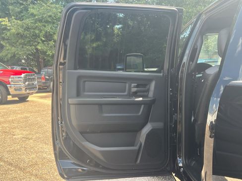 New 2026 RAM 2500 Tradesman w/ Chrome Appearance Group image 31