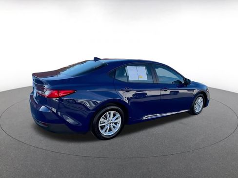 Used 2025 Toyota Camry LE image 14