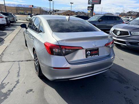 Used 2023 Honda Civic Sport image 6