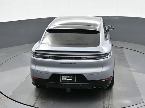 Certified 2025 Porsche Cayenne GTS AWD/4WD image 29