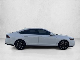 Used 2024 Honda Accord Touring video 4