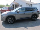 Used 2024 Nissan Rogue SV image 3