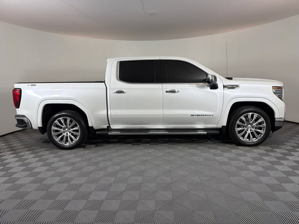 Used 2023 GMC Sierra 1500 SLT w/ SLT Premium Package AWD/4WD image 2