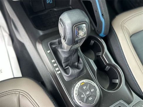 Used 2024 Ford Bronco Wildtrak image 21