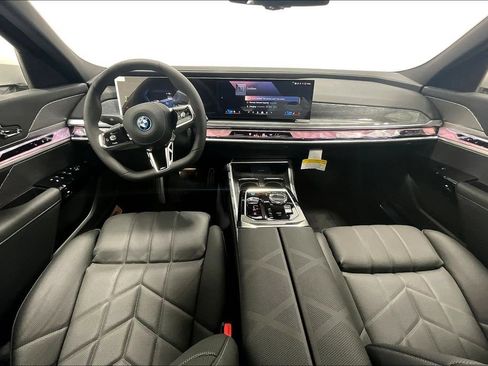 New 2025 BMW i7 eDrive50 RWD image 6
