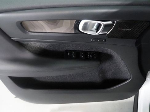 Used 2022 Volvo C40 P8 Recharge Ultimate image 58
