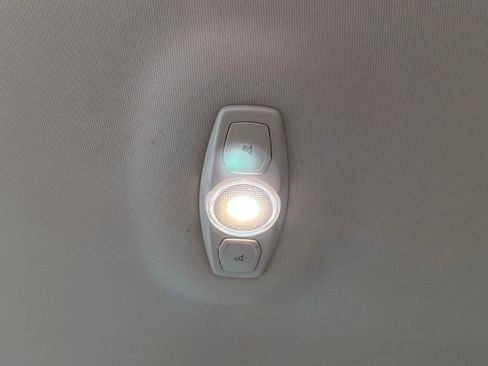 Used 2018 Ford F150 Lariat image 29