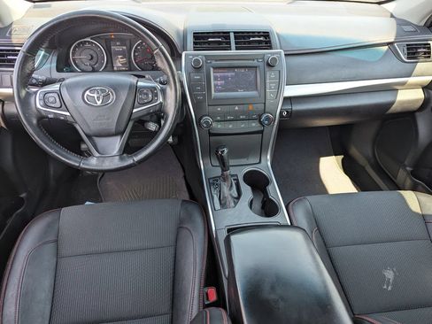Used 2016 Toyota Camry SE FWD image 27