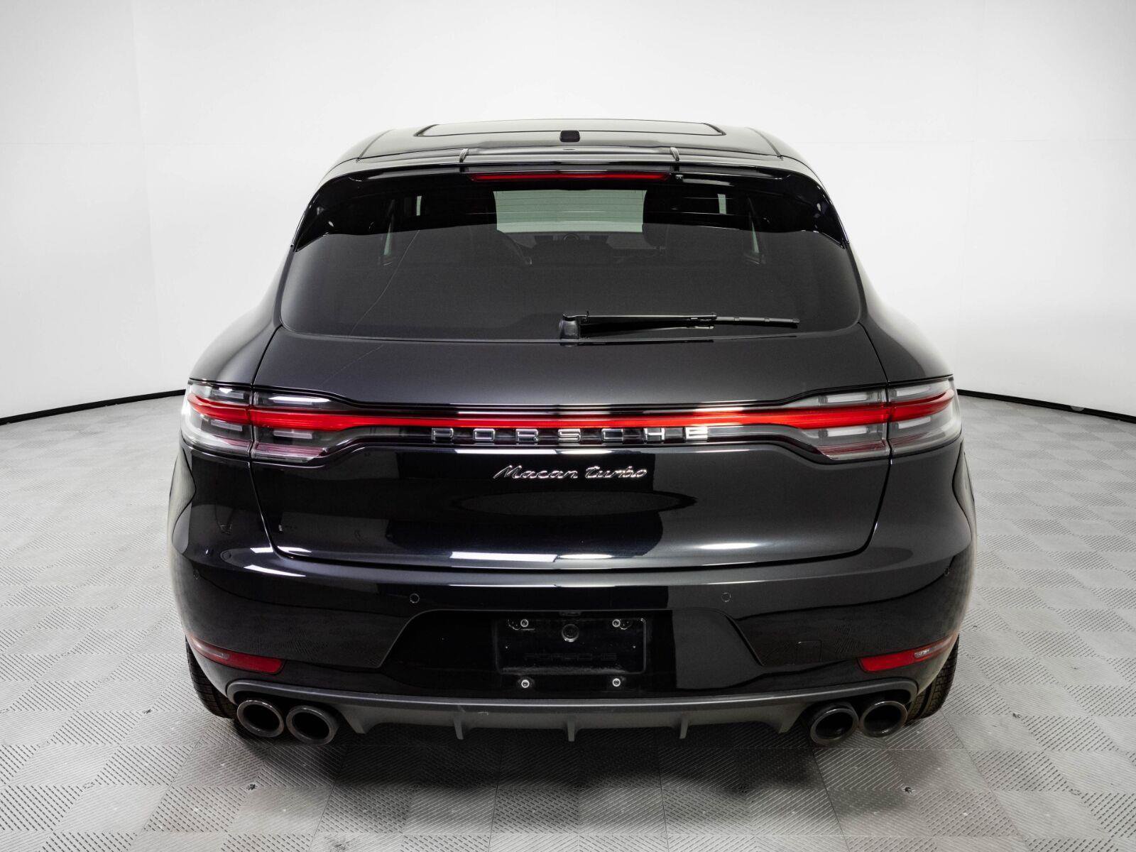 Used 2021 Porsche Macan Turbo AWD/4WD image 29