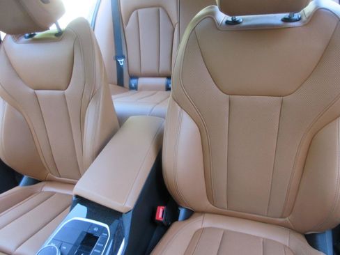 Used 2023 BMW 330i Sedan w/ Driving Assistance Package RWD image 17