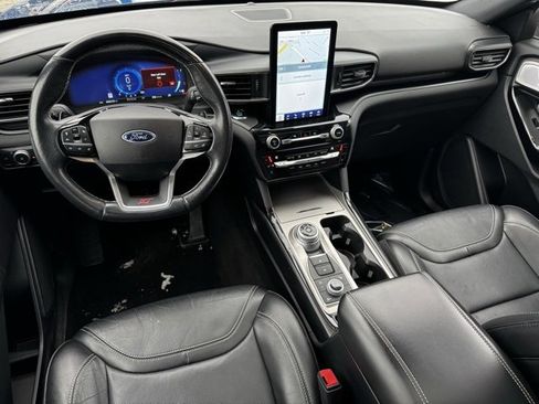 Used 2021 Ford Explorer ST w/ ST Street Pack image 11