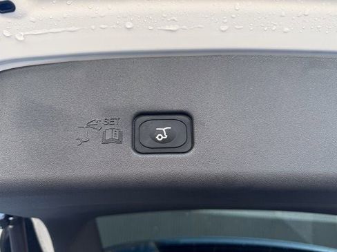 New 2026 Lincoln Nautilus Reserve image 21