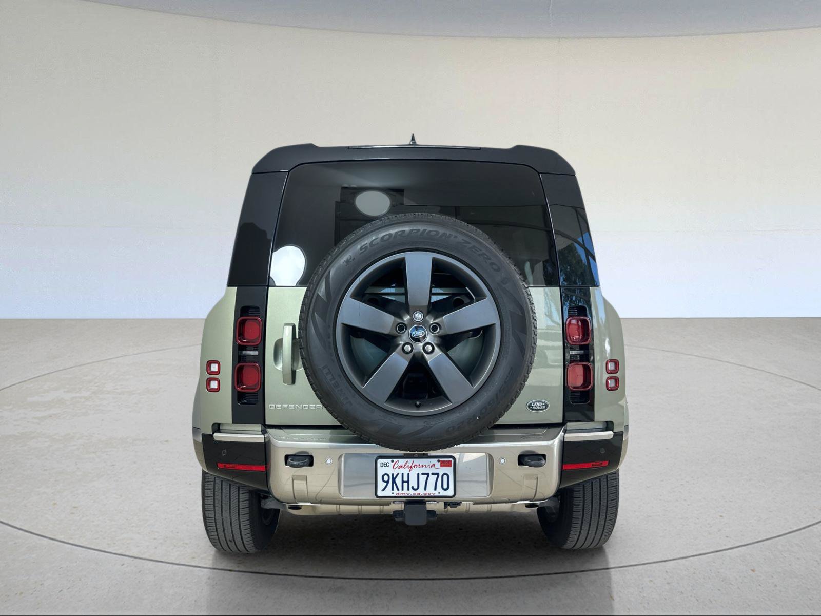Used 2023 Land Rover Defender 110 S AWD/4WD image 5