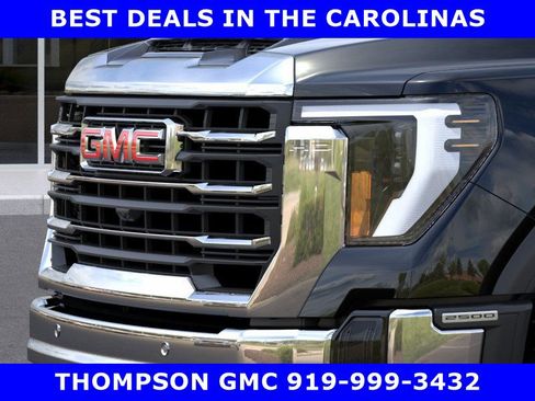 New 2025 GMC Sierra 2500 SLT w/ SLT Convenience Package image 16