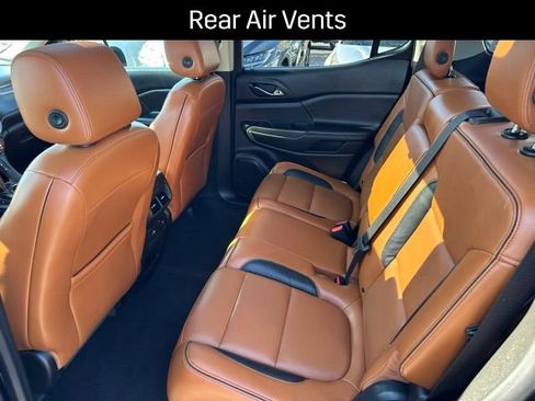 Used 2017 GMC Acadia SLT image 20