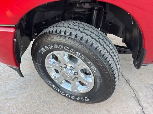 New 2026 RAM 2500 Big Horn AWD/4WD image 9