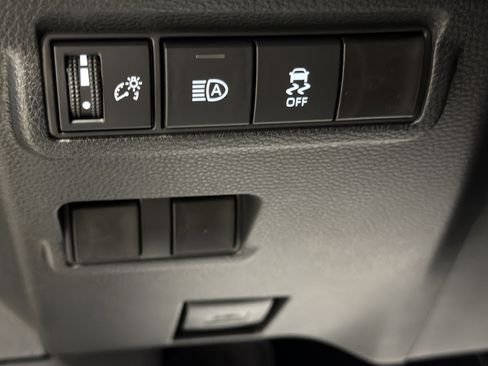 New 2026 Toyota Corolla Cross LE AWD/4WD image 25
