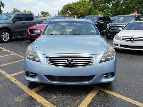 Used 2012 INFINITI G37 Convertible w/ Premium Pkg RWD image 2