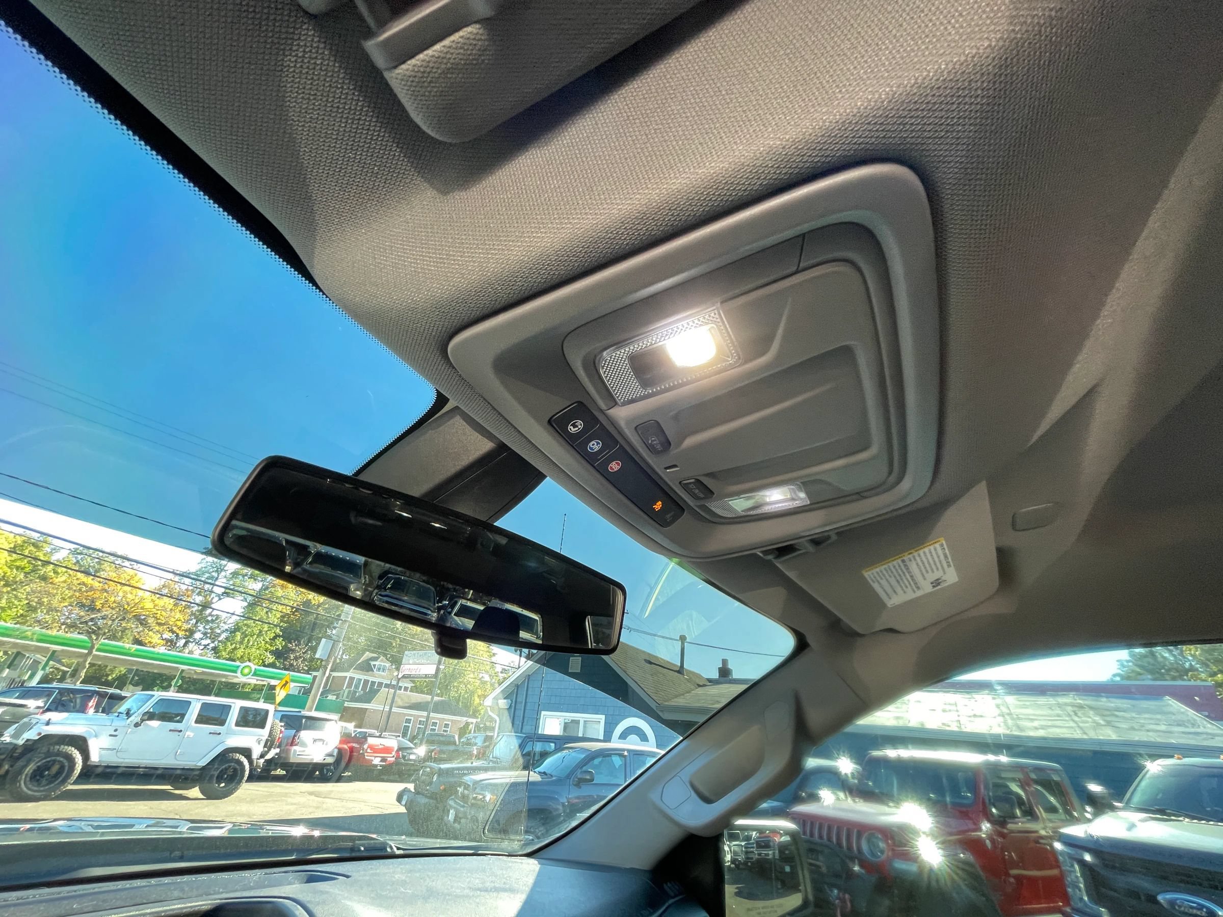 Used 2021 Chevrolet Silverado 1500 Custom AWD/4WD image 16