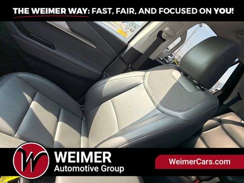 Used 2025 Ford Explorer Active w/ Active Comfort Package AWD/4WD image 33