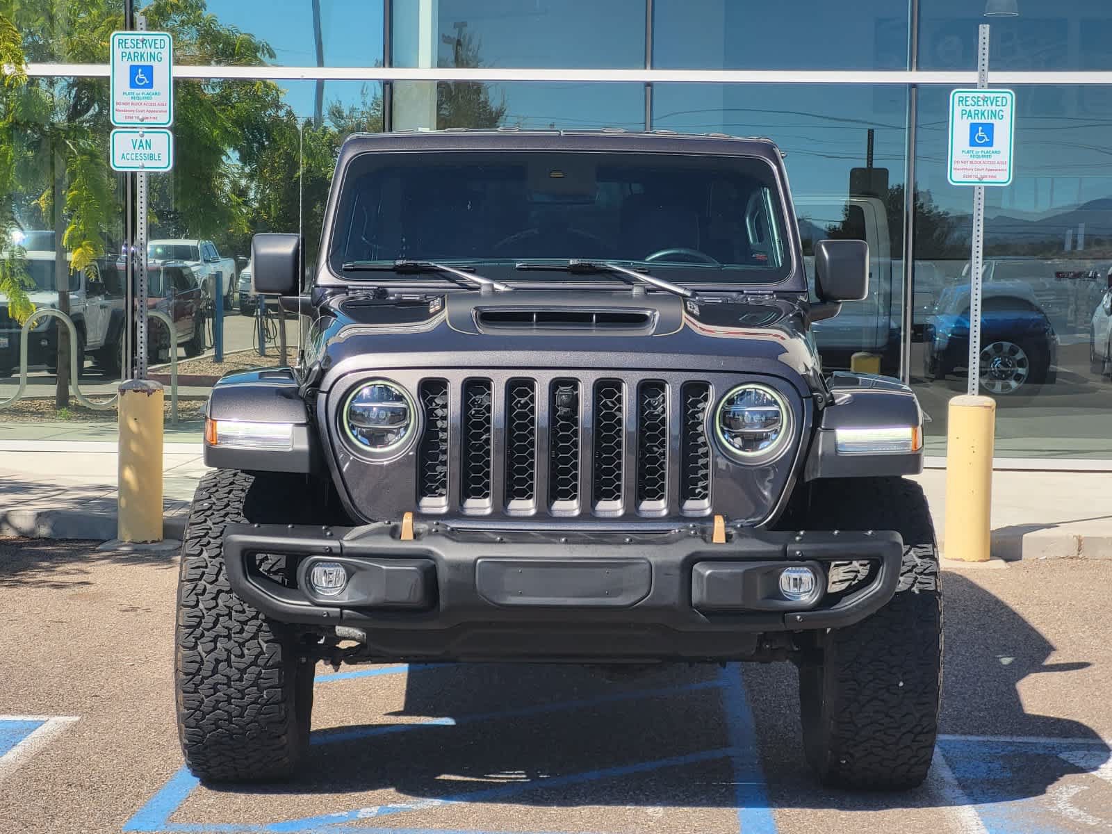 Used 2022 Jeep Wrangler Unlimited Rubicon w/ Xtreme Recon 35" Tire Package AWD/4WD image 2